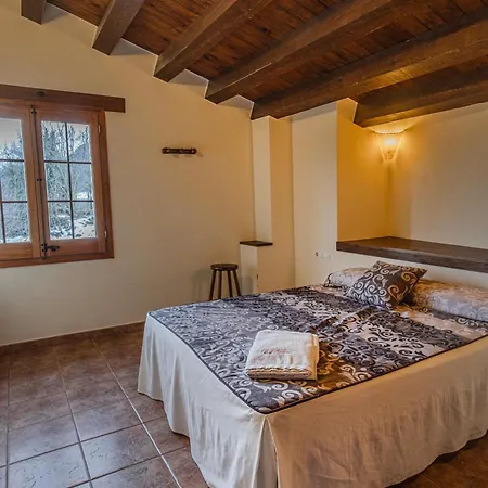 Tubau - - Casa rural *