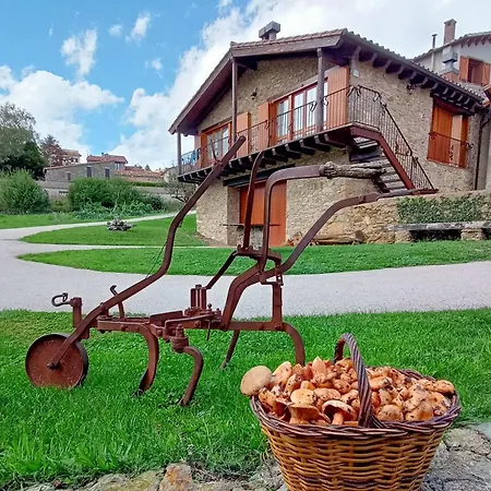 Tubau - - Country house