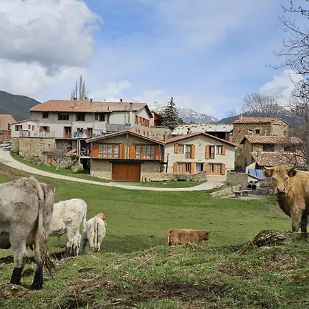 Tubau - - Country house *